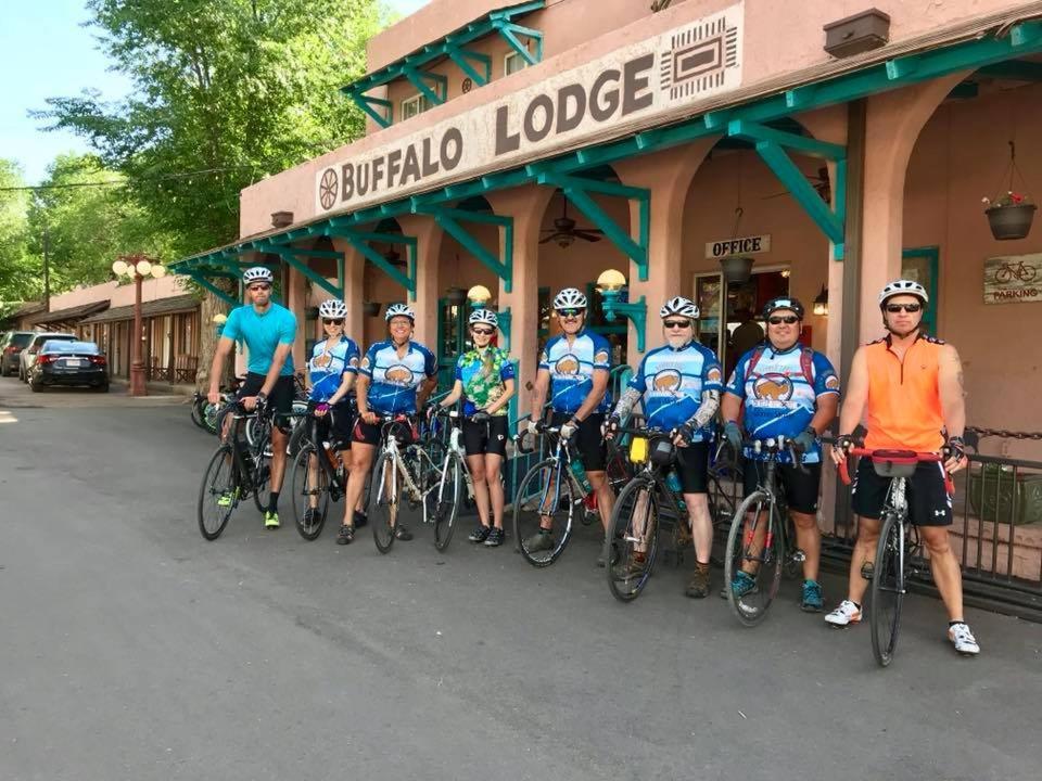 Buffalo Lodge Bicycle Resort - Amazing Access To Local Trails & The Garden 科罗拉多斯普林斯 外观 照片